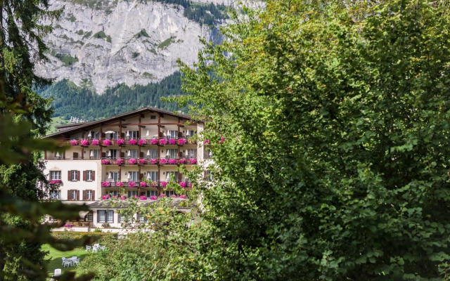 Adula Hotel