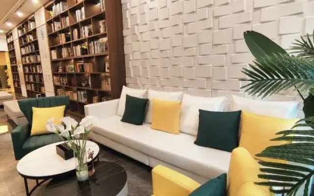 Yipu Relax Garden Hotel (Xi'an Jiaotong University Xianning Road Subway Station Store)