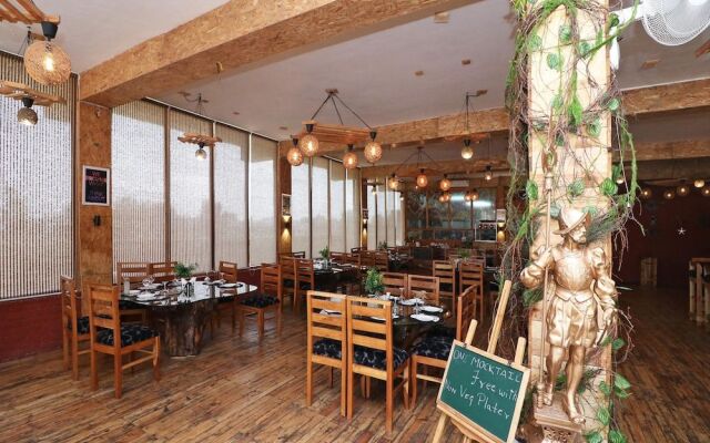 Oyo 14802 Hotel Virus Bistro
