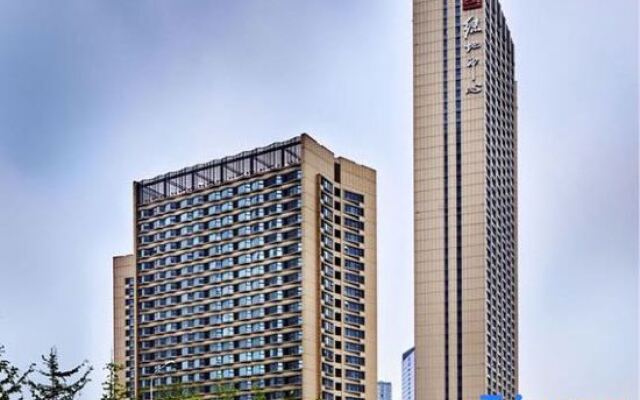 Sea Dream Seaview Hotel (Zhongshan Square Venice Water City)