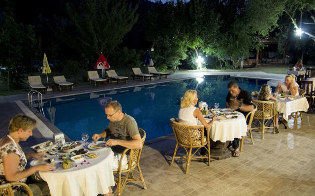Doga Apartments