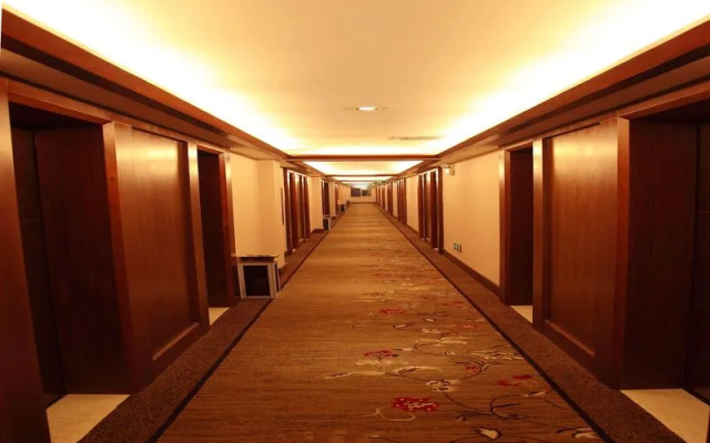 Kunming Hongxu Holiday Express Hotel