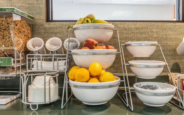 Comfort Suites Knoxville Airport