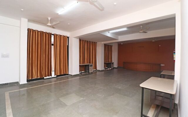 OYO 26864 Affinity Palace
