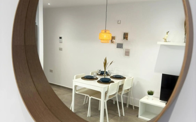 Brand New - Massive Studio - E1 - Self Catering