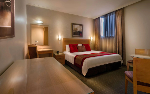 Best Western Plus Travel Inn Hotel
