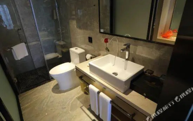Sovereign Garden Hotel