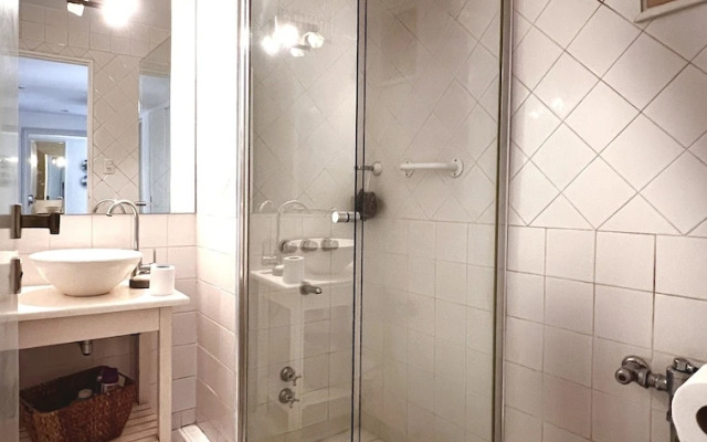 Exclusive Apartment in Recoleta BN4 by Apartments Bariloche