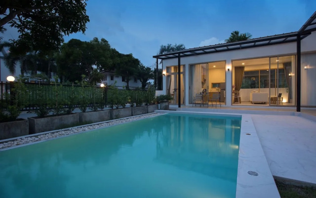 Tropical Life at Seamate 2BR Pool Villa