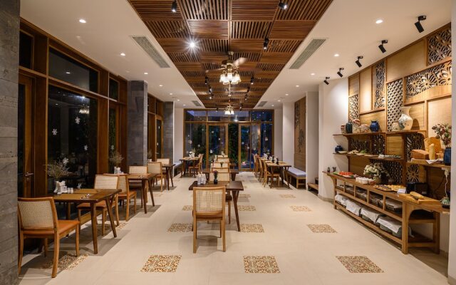 Daisy Boutique Hotel & Apartment