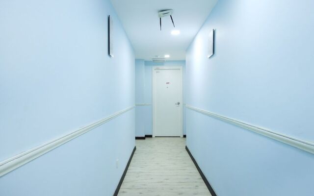 OYO 43963 T-Signature Hotel