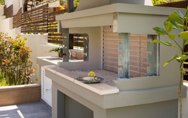 E & G Relax Homes