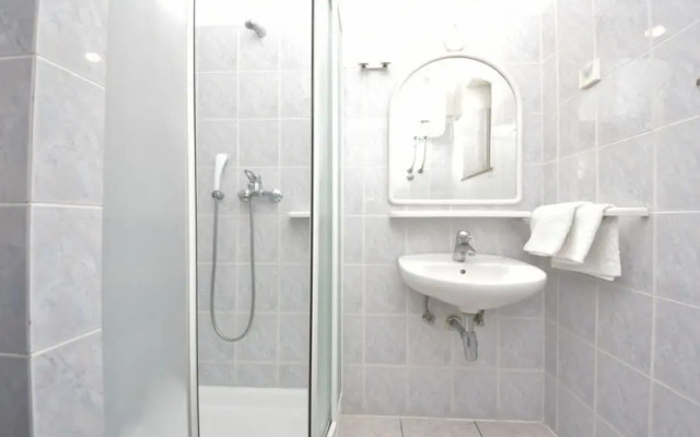 Dome - 150m From sea - A22