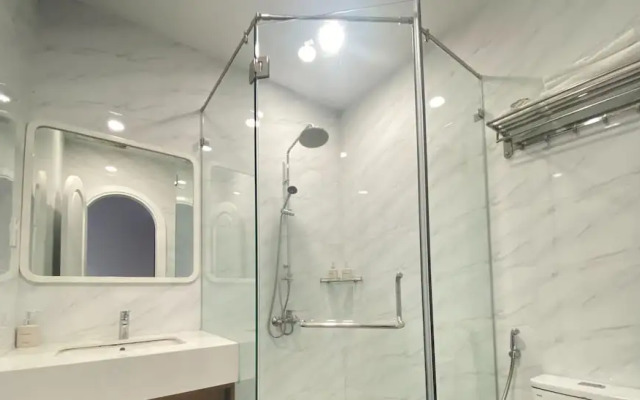 Riverside Mini Hotel Grand World