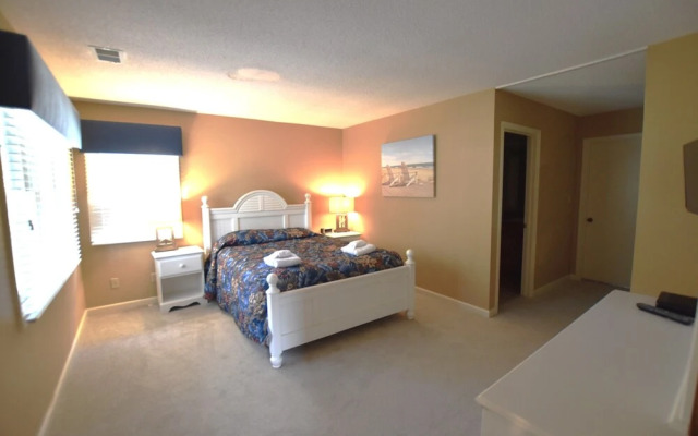 Brigantine Quarters 206