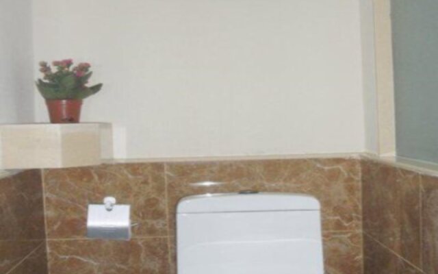 Kaifeng Dong Jing International Business Hotel