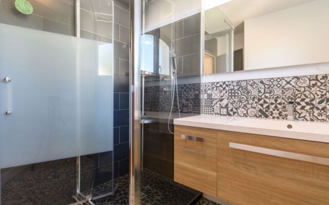 Apartment  Dade Neurazy 38656