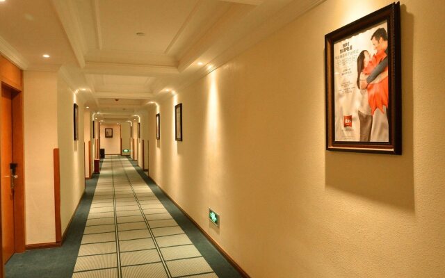 Ibis Hotel Chongqing Airport Branch
