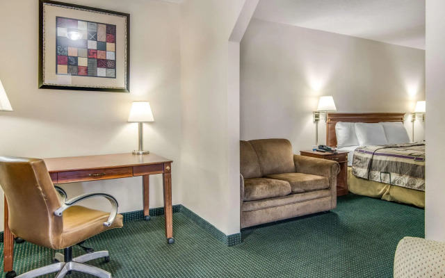 Rodeway Inn & Suites