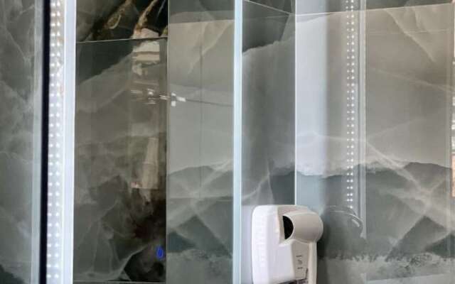 Poseidon Hotel 2