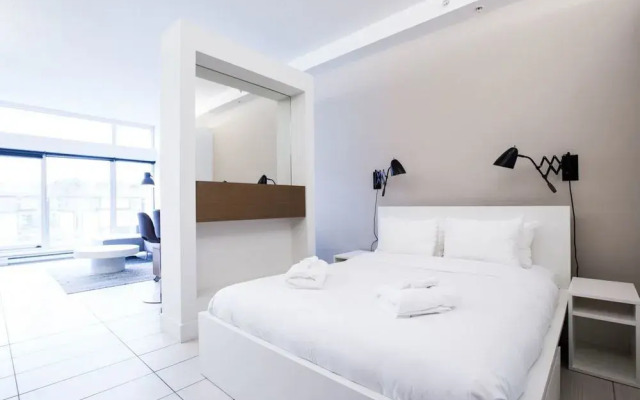 Bright Studio in Gastown by Sonder