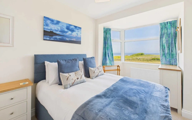 Host Stay Chirnells