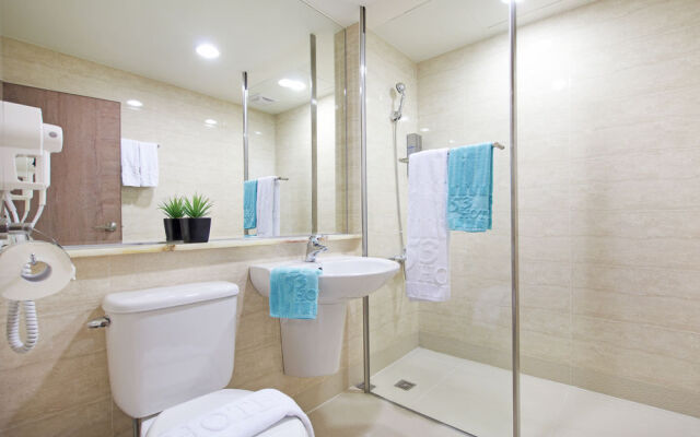 Taiwan Pavilion line 53