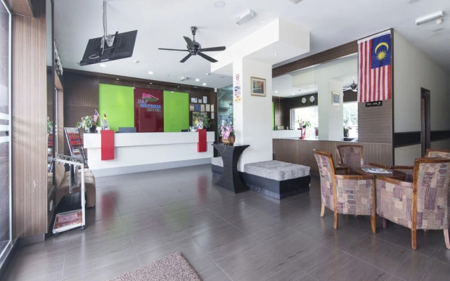 OYO 498 D&F Boutique Hotel Senawang