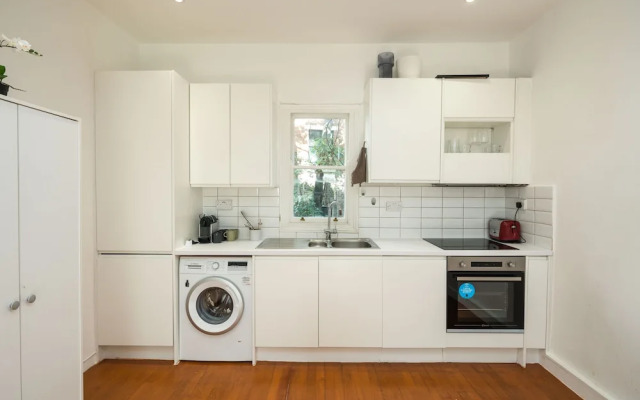 Charming 2-bed Apartment in London