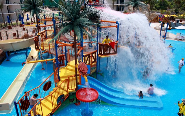 Splash Beach Resort 