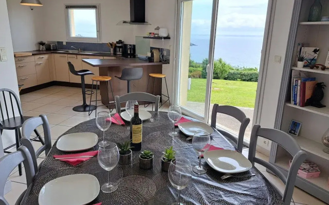 Holiday Home in Telgruc sur Mer