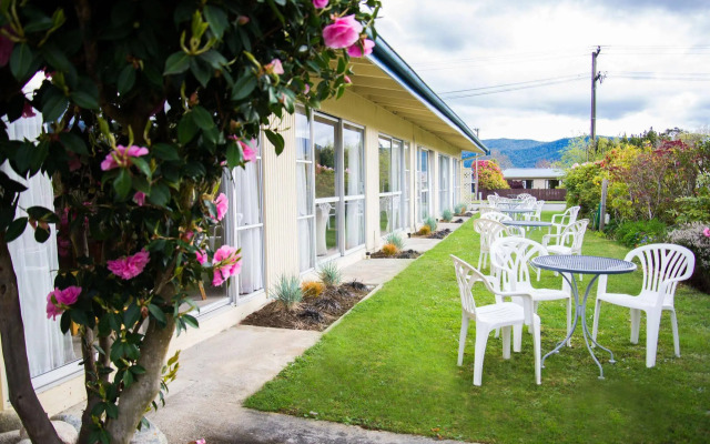 Alpenhorn Motel