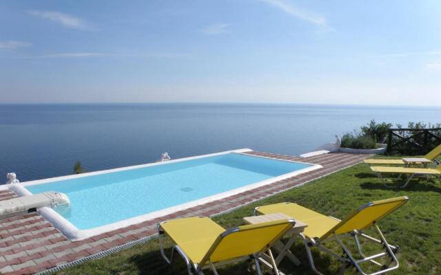 Koumaros Villas