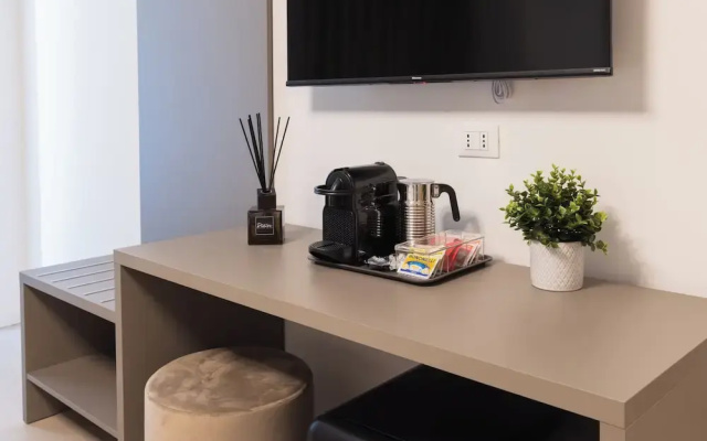 Luxury Station Suite