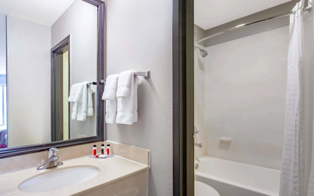 Quality Inn Orlando Near International Drive