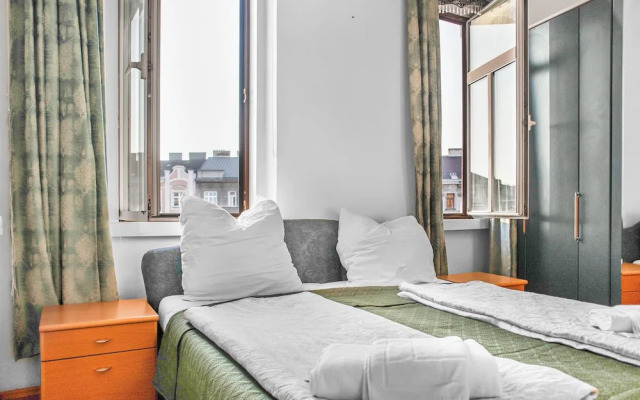 Shared 2BR Residence by Millennium Tower
