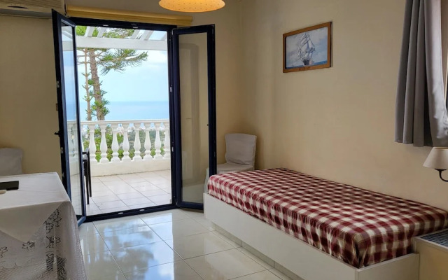 Room in Condo - Entire Private Suite Unit sea View