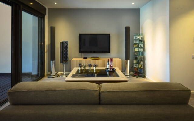 Luxury Levontin apt near Rothschild