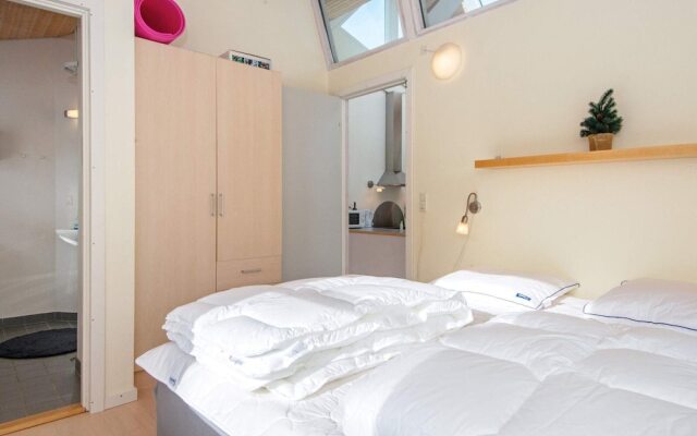 6 Person Holiday Home in Vemb-by Traum