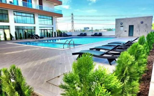 Immaculate Beauty Gem-5 Star Location- Pools - Gym