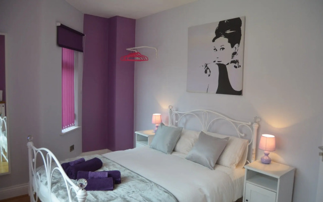 Old Trafford Guest House