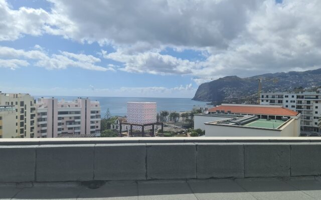 Seaside Escape - 3 Bedroom Apartment Sleeps 6