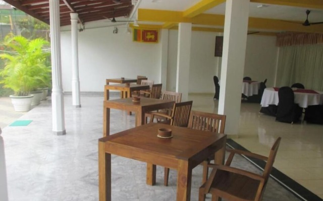 Larn's villa.