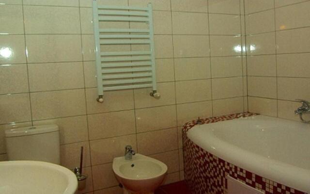 Hotel Deluxe