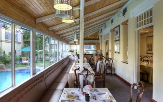 Sentinel Luxury Suite Hotel