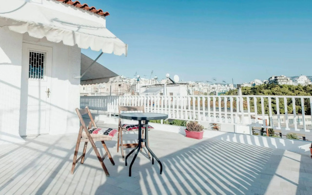 Top floor studio with endless view