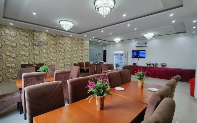 Hotel Royal Regency