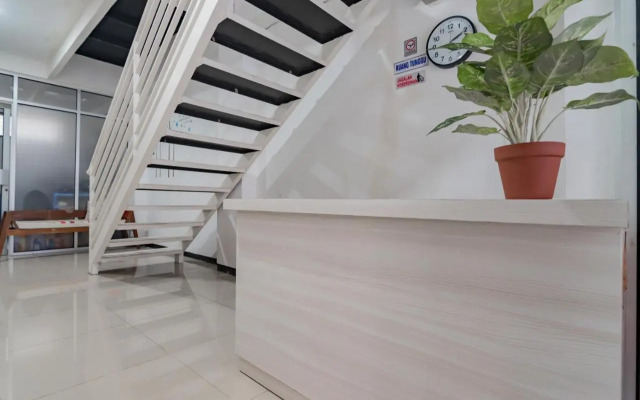 Rumah Afifah Syariah by Reddoorz