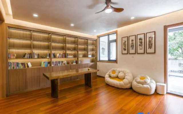Xi'an Baishiyunju Homestay (Qinling Wildlife Park Branch)
