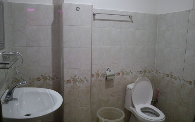Happyland Hotel Fizagat